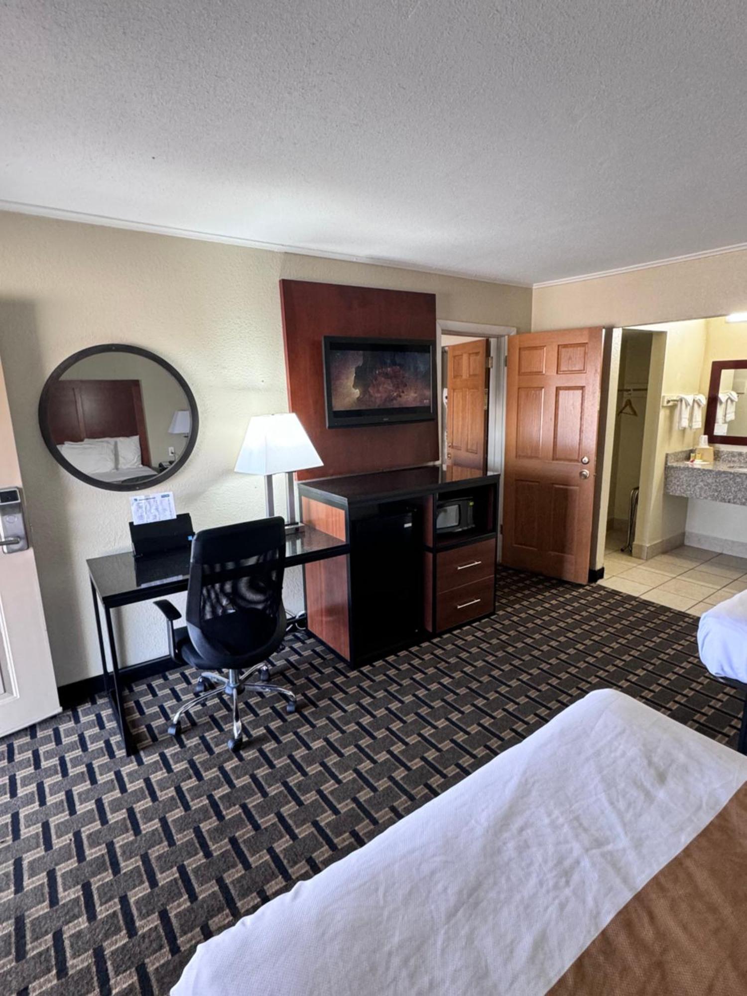 Travelodge By Wyndham Jackson I-40 Exit 82 Exterior foto
